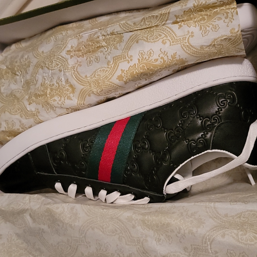 Shoes 👞 👟 - Picture 8 of 8